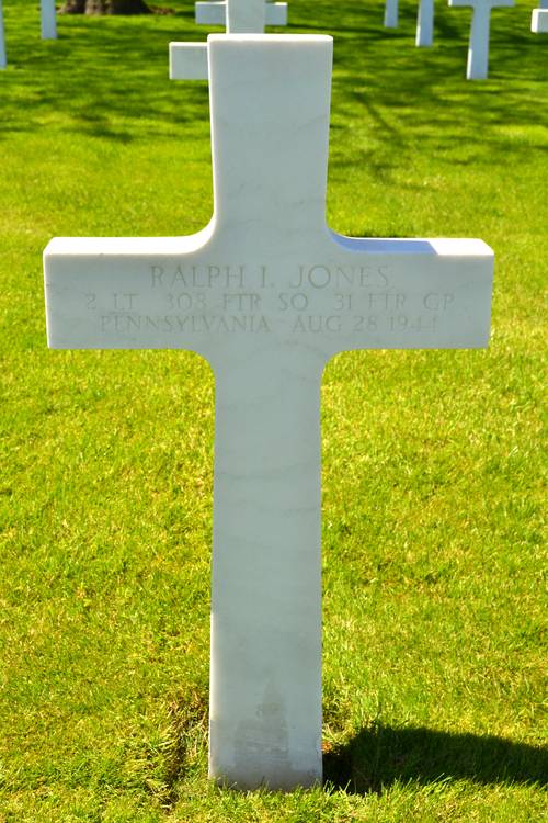 Grave of 2/Lt Jones Lorraine American Cemetery,
